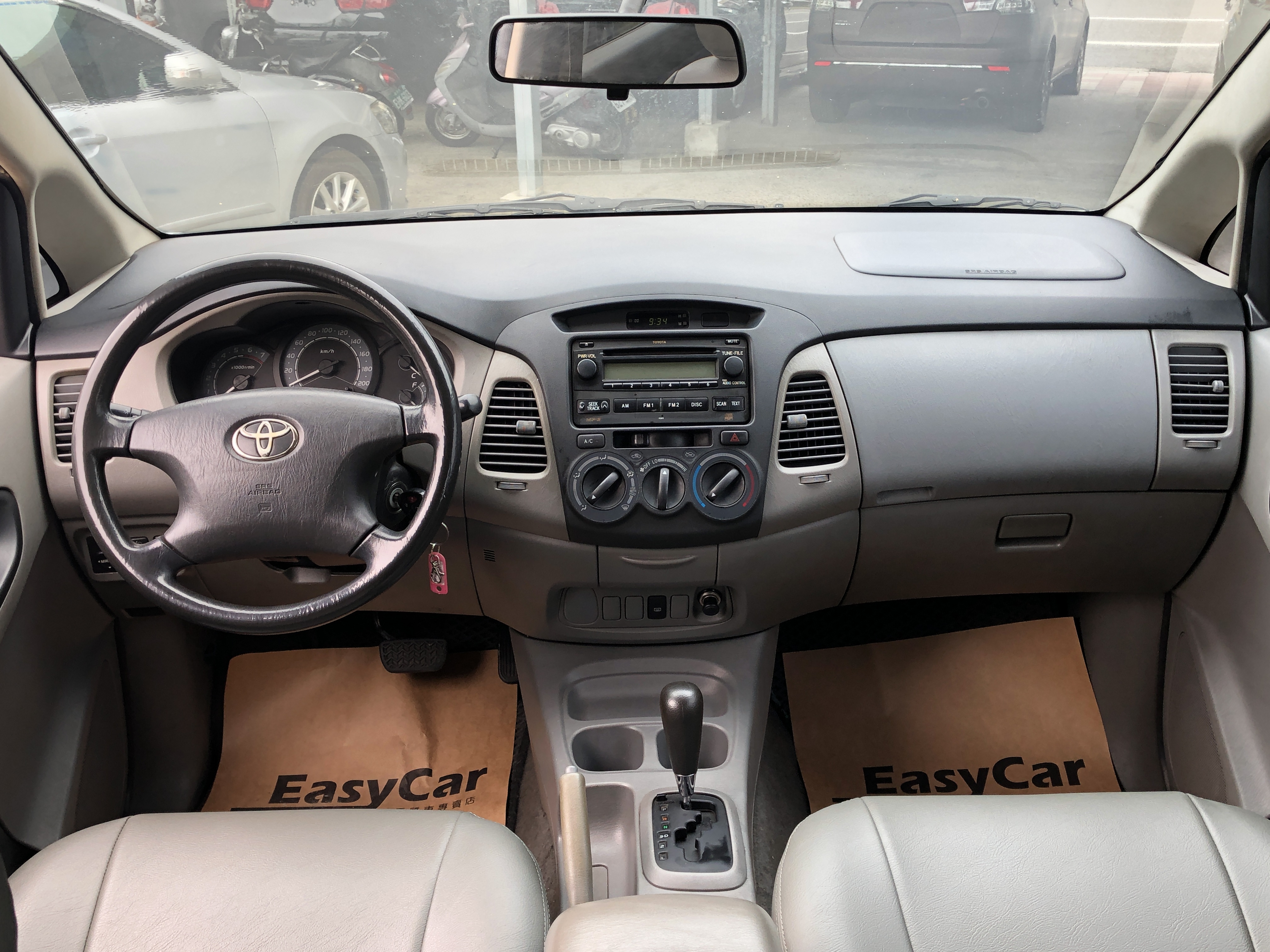<SUM 全昱汽車 >   2011年 Toyota INNOVA2.7 E版   省油大馬力賺錢、自用2相宜客貨2用耐操鐵馬 ~ ~  第6張相片