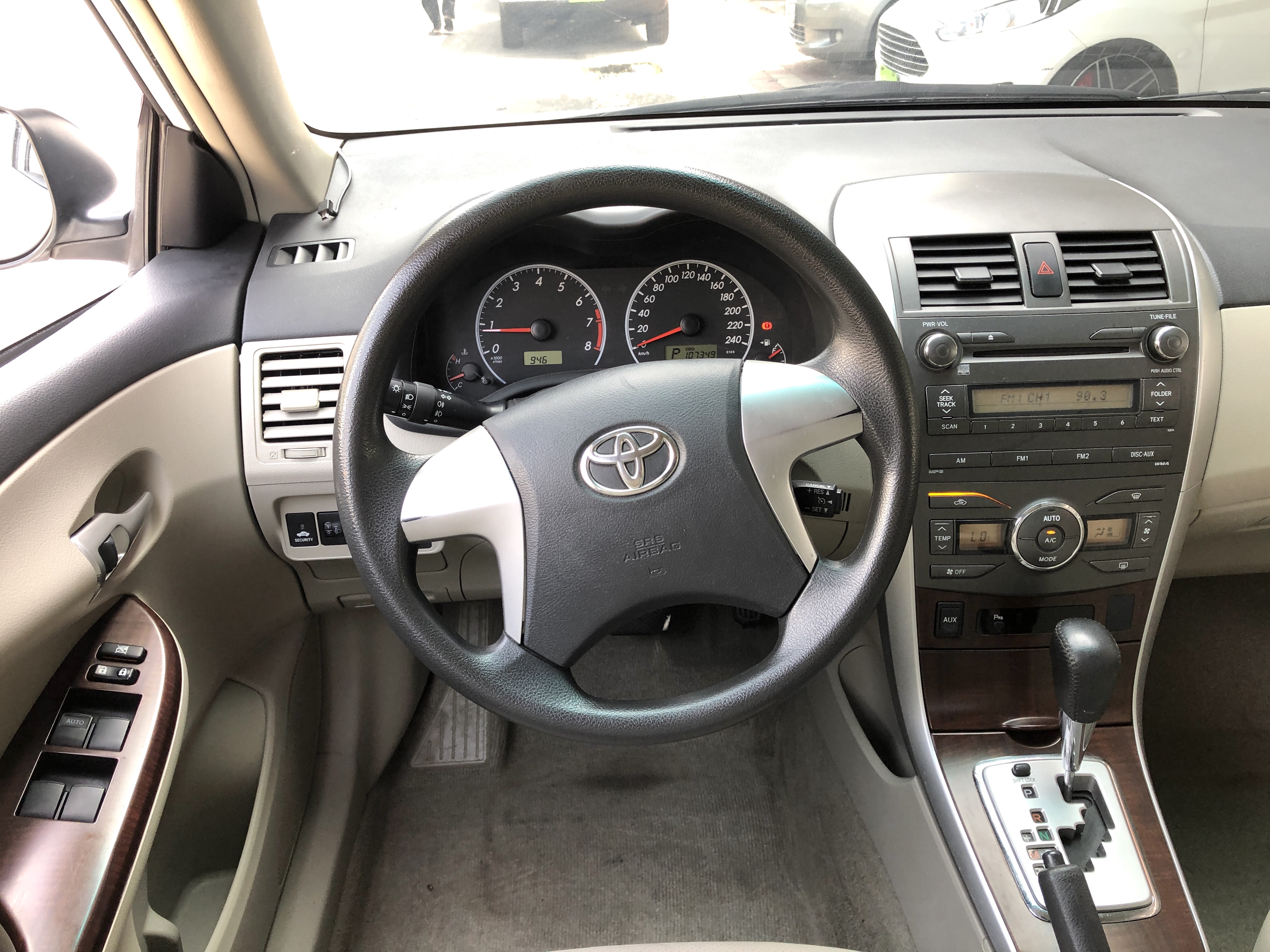 <SUM 全昱汽車 > 2012年 TOYOTA  ALTIS 1.8 E版~~ 醫生一手車 ~~   轎車銷量第一  第7張相片