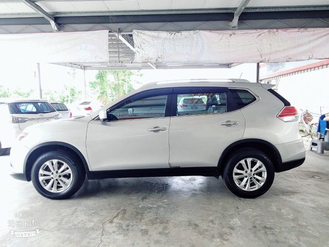X-TRAIL  第3張相片