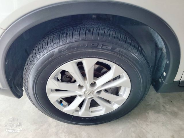 X-TRAIL  第20張相片