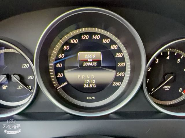 C-CLASS SEDAN W204  第7張相片