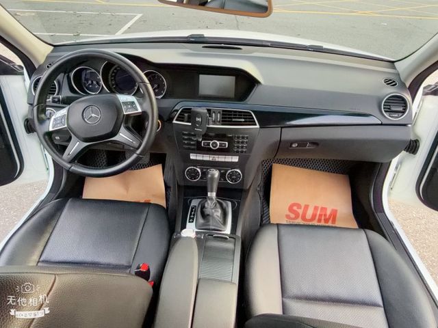 C-CLASS SEDAN W204  第12張相片