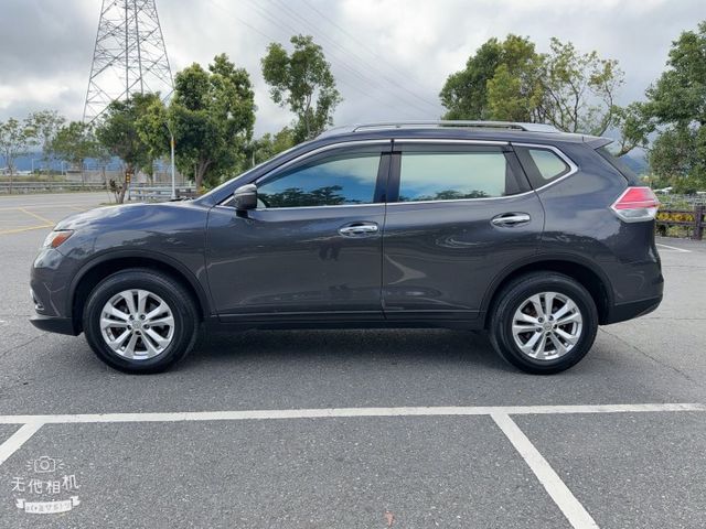 X-TRAIL  第8張相片