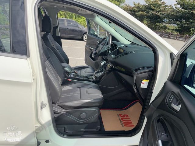 KUGA  第13張相片