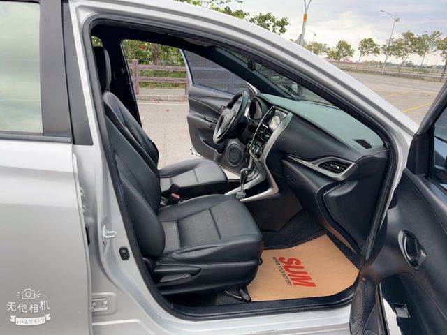 YARIS  第9張相片