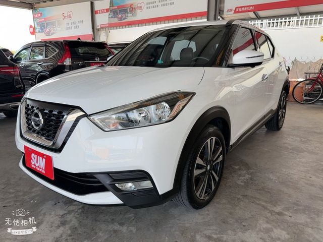 KICKS  第2張相片