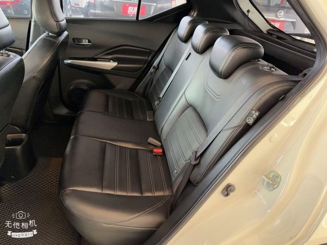 KICKS  第10張相片