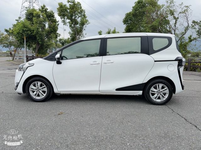 SIENTA  第3張相片