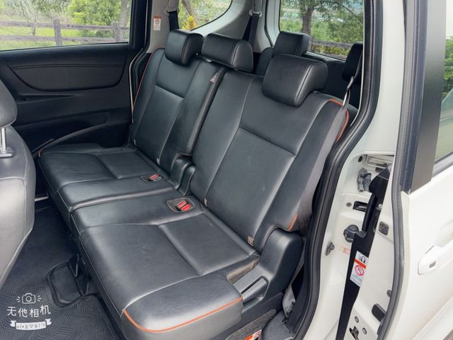 SIENTA  第6張相片