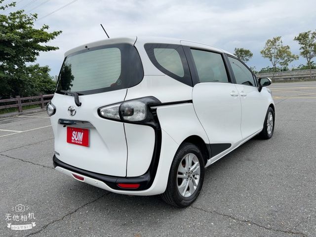 SIENTA  第9張相片