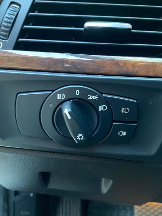 2007年 E90 335i 總代理  第18張相片