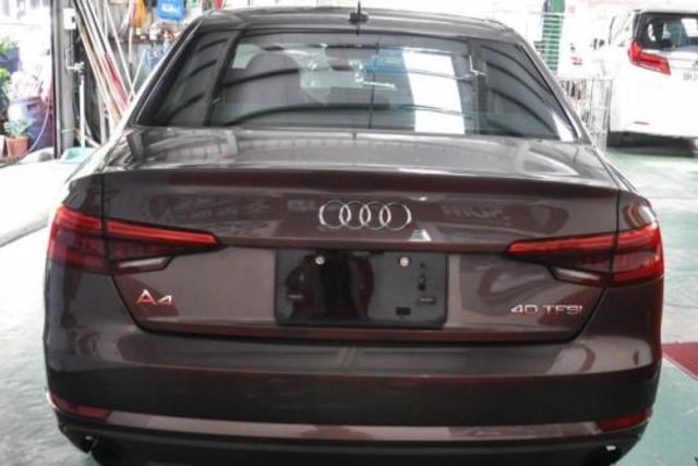 B9、虛擬座艙、氣氛燈、僅跑5.4萬公里  第6張相片
