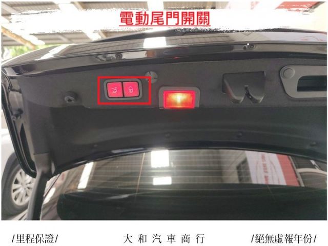 保證實跑八萬二千公里AMG4MATIC配備紅色跑車座椅/雙記憶電動椅/電尾門/全景天窗/歡迎來電預約賞車  第19張相片