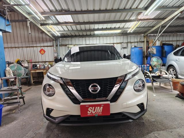 中部車實跑三萬五千公里駕趣享樂版/盲點/AEB/HUD/換檔撥片/環景+倒車影像/歡迎來電預約賞車  第2張相片