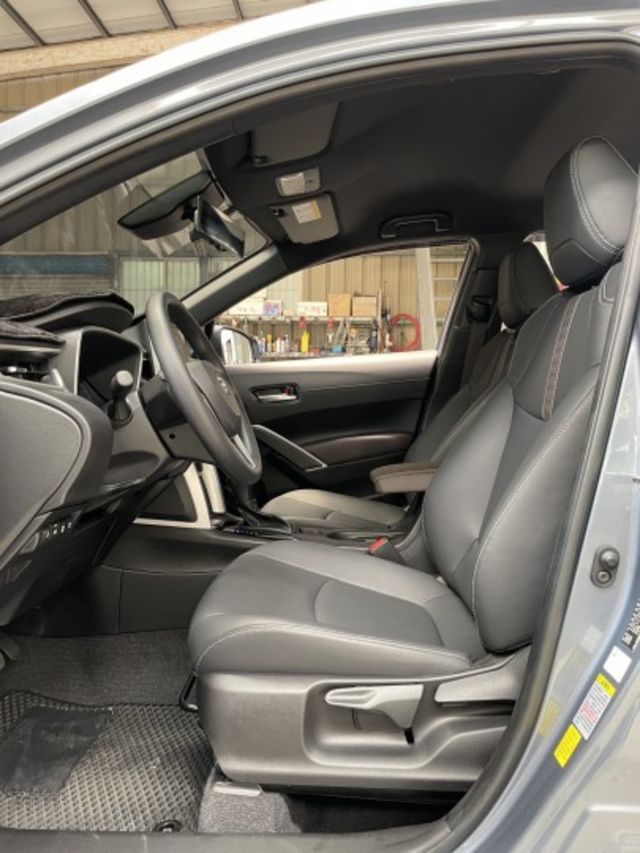 中部一手車 只跑7千多公里 尊爵版特仕車 4年12萬公里保固中 整車原鈑件 環景跟車系統  第2張相片