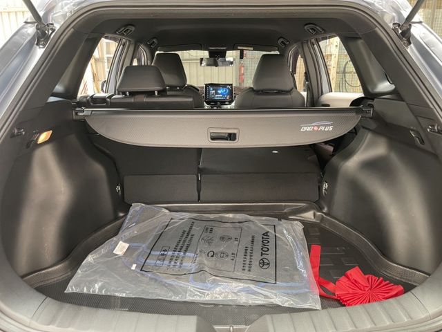 中部一手車 只跑7千多公里 尊爵版特仕車 4年12萬公里保固中 整車原鈑件 環景跟車系統  第12張相片