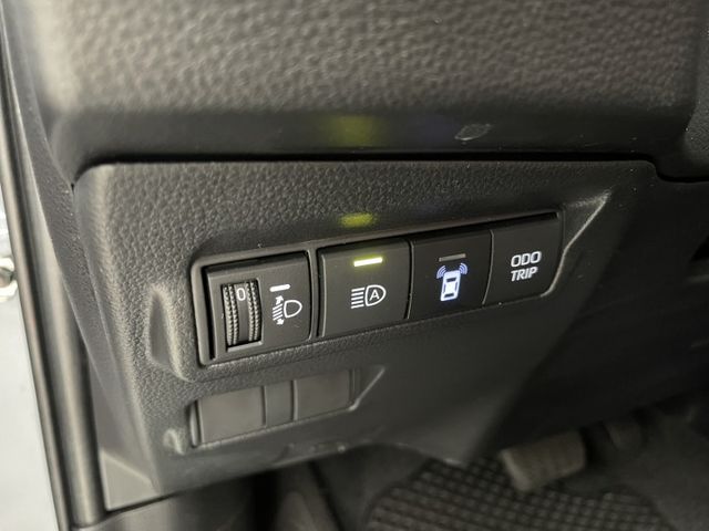 中部一手車 只跑7千多公里 尊爵版特仕車 4年12萬公里保固中 整車原鈑件 環景跟車系統  第17張相片