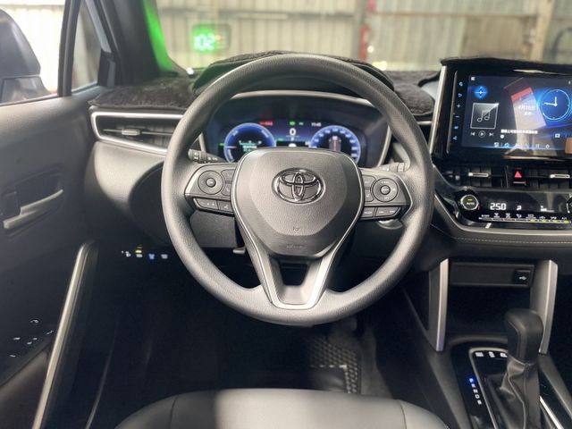 中部一手車 只跑7千多公里 尊爵版特仕車 4年12萬公里保固中 整車原鈑件 環景跟車系統  第20張相片