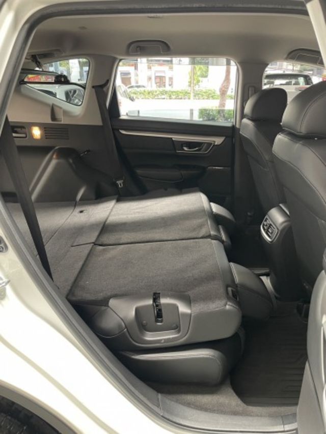 中部在地一手車 VTi 原廠保養紀錄 2年5萬公里保固中 環景 ACC跟車系統 整車原鈑件 YES認證車  第18張相片