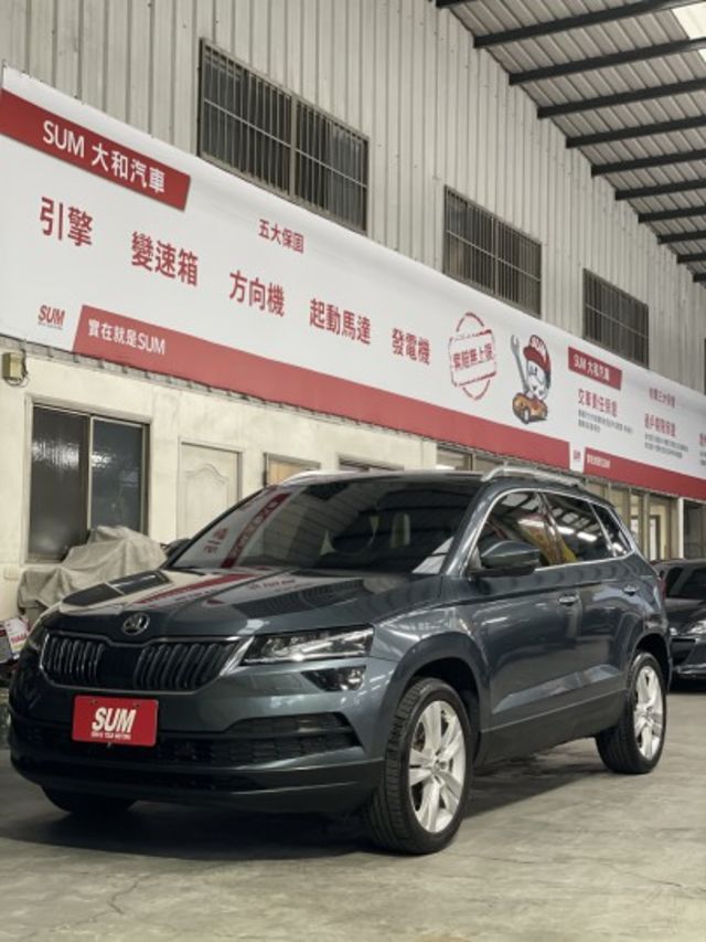 正2018 Skoda Karoq 1.5 TSI 尊榮版 新車125.9萬 整車原鈑件 ACC跟車系統 安全操控性佳  第1張相片