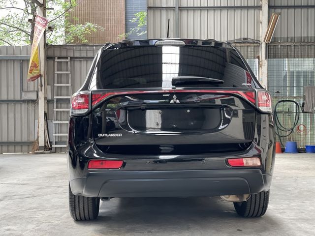 OUTLANDER  第5張相片