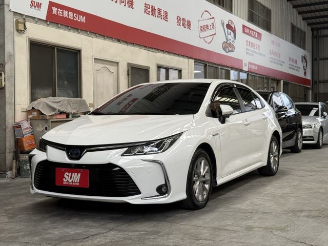 最新價格ALTIS Hybrid 尊爵版 ACC跟車/原廠保養紀錄/整車原鈑件認證車  第1張相片
