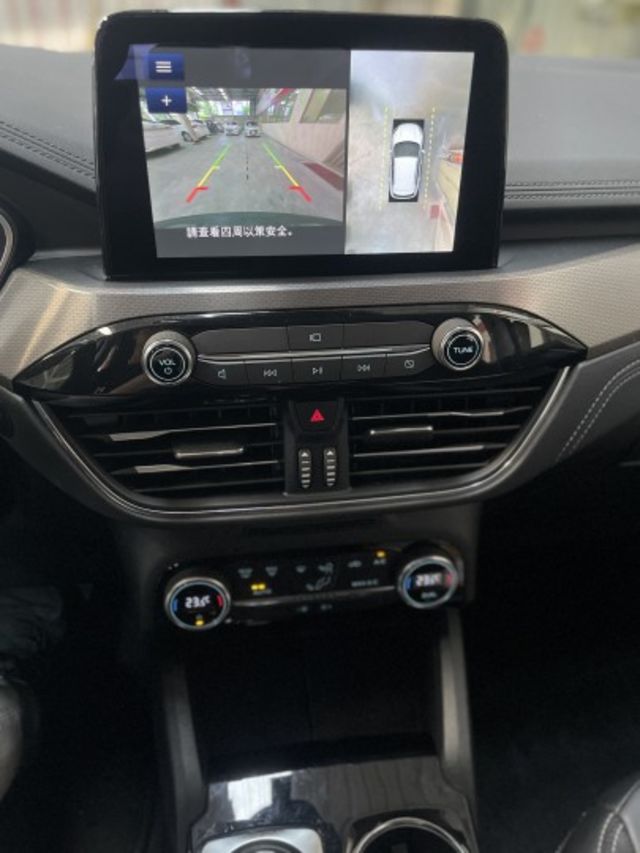 一手車 原廠保養紀錄3年10萬原廠保固中 跑2.6萬公里 ACC跟車整車原鈑件 第三方YES認證車  第19張相片