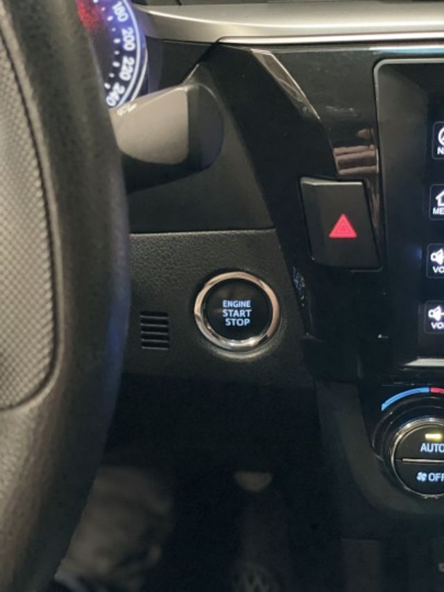 中部一手車 只跑12萬多公里 里程保證 I-key 整車原鈑件 第三方YES認證車 一年2萬公里保固中  第8張相片