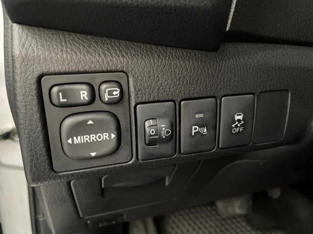 中部一手車 只跑12萬多公里 里程保證 I-key 整車原鈑件 第三方YES認證車 一年2萬公里保固中  第20張相片