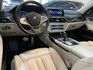 BMW 750  第10張縮圖