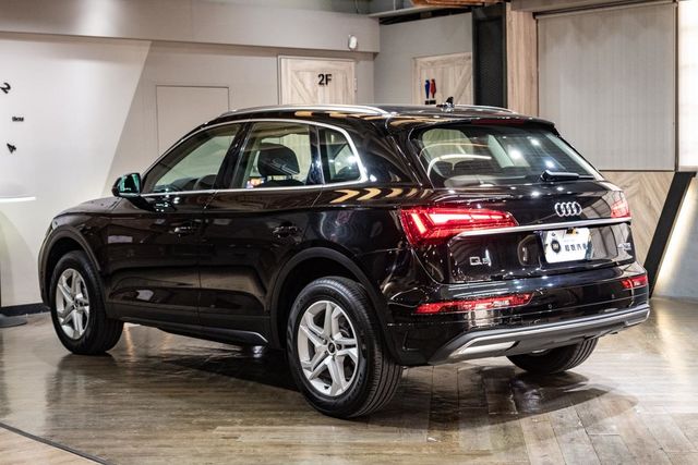 2021 Q5 45TFSI 超低里程  第4張相片