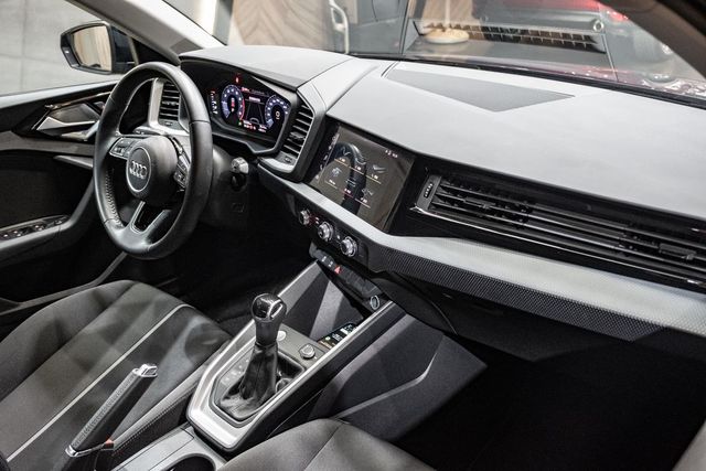 2020 Audi A1 原廠保固中  第13張相片