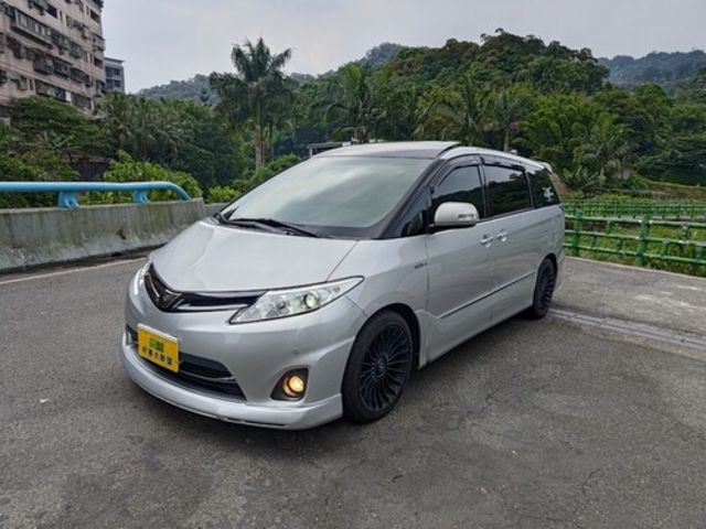 TOYOTA豐田 PREVIA  第1張相片