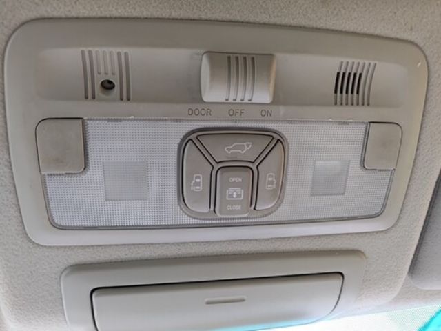 TOYOTA豐田 PREVIA  第11張相片