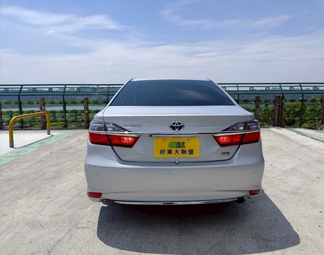 TOYOTA豐田 CAMRY HYBRID  第4張相片