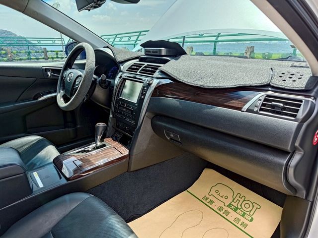 TOYOTA豐田 CAMRY HYBRID  第12張相片
