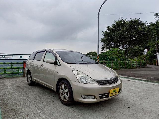 TOYOTA豐田 WISH  第7張相片