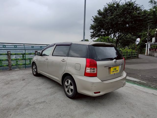 TOYOTA豐田 WISH  第8張相片