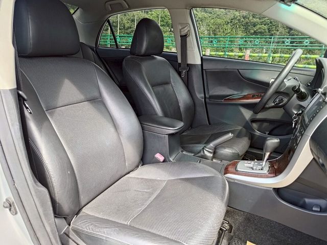 TOYOTA豐田 ALTIS  第14張相片