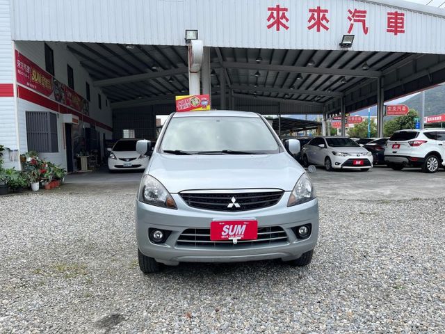 一手車~客貨兩用~原廠保養~後座空調~ABS~安全氣囊~可全額貸  第4張相片