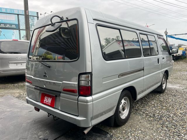 一手車皆原廠保養~8人座空間大載人載貨皆方便~只跑8萬多公里車況佳~~購買即享一年二萬公里保固~可全額貸款~  第6張相片