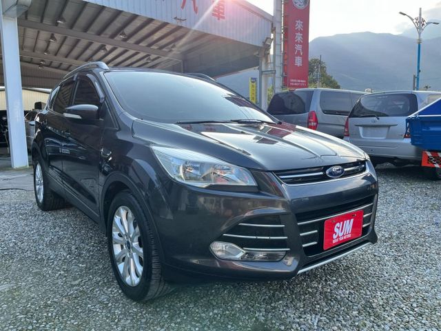 一手車~全車原廠保養~原鈑件全景天窗~電動尾門I KEY 渦輪增壓~摸門 盲點~里程保證~可全額貸款~購車即享一年二萬公  第1張相片
