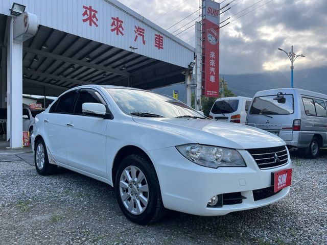 優質一手車~天窗 定速 恆溫 安卓機 倒車顯影~原廠保養~原鈑件~可貸款~~  第1張相片