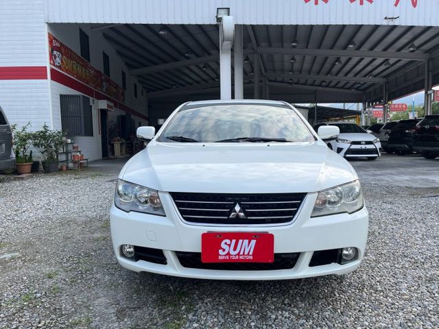 優質一手車~天窗 定速 恆溫 安卓機 倒車顯影~原廠保養~原鈑件~可貸款~~  第2張相片