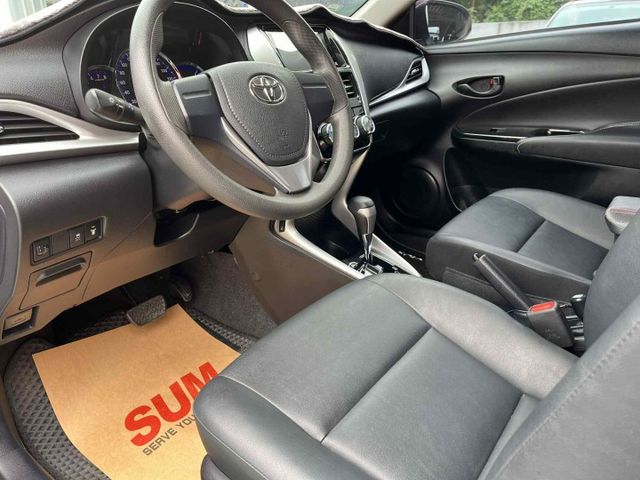 一手美車~原廠保養~原鈑件~TCS防滑~感應頭燈~倒車顯影~ISOFIX~里程僅跑5萬~購車即享2年5萬公里保固~可全貸  第7張相片