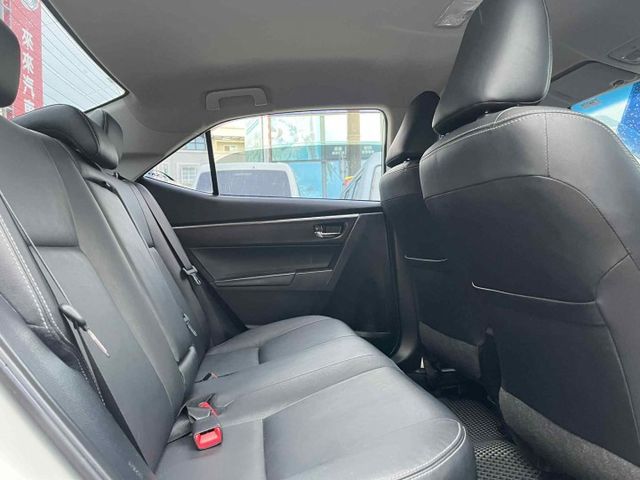 S版一手車~I KEY~恆溫~定速~摸門~僅跑8萬多公里~車庫車~內外漂亮  第7張相片
