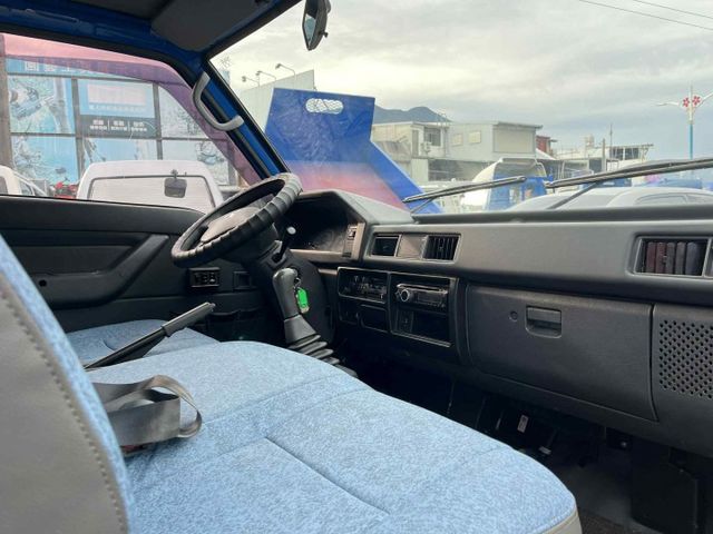 一手車~帆布~電動窗~霧燈~全車原鈑件~購車即享一年2萬公里保固~可全額貸款~  第7張相片