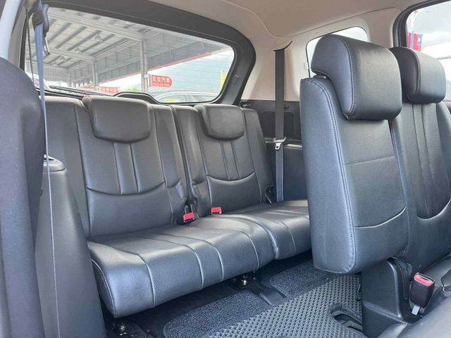 七人座原鈑件~側滑門~後座出風口~安卓機~倒車顯影~里程保證~可貸款  第10張相片