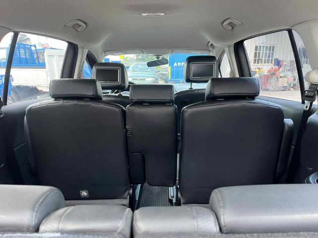 七人座原鈑件~側滑門~後座出風口~安卓機~倒車顯影~里程保證~可貸款  第12張相片