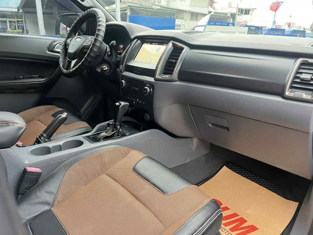 一手車柴油雙廂四輪傳動~爬山越野~全車原鈑件~無事故~無泡水~可全額貸款  第8張相片